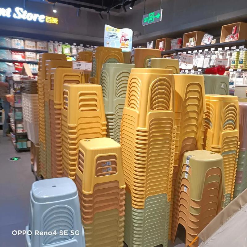 潤(rùn)鑫隆日用百貨 一站式購(gòu)物新體驗(yàn)